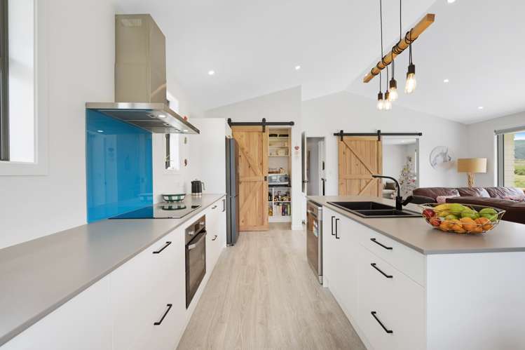 1037 Reaby Road Gore Surrounds_15