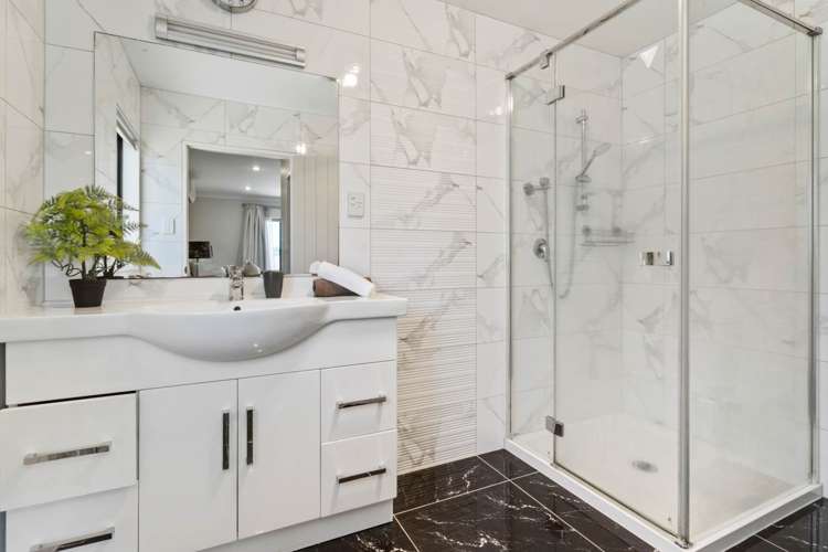 32 Arranmore Drive Flat Bush_17