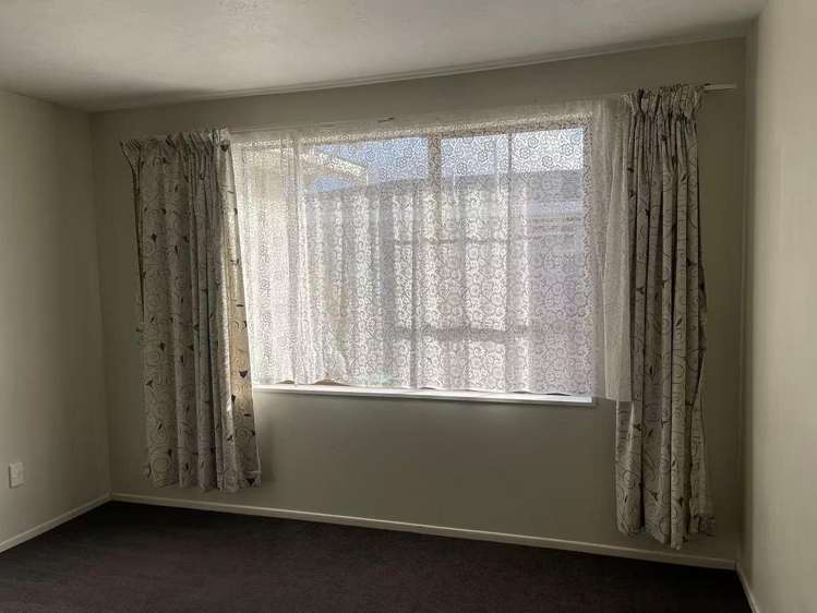 1/10 Montclare Avenue Ilam_10