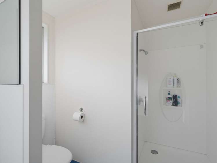 8 Kilkee Terrace Flaxmere_13