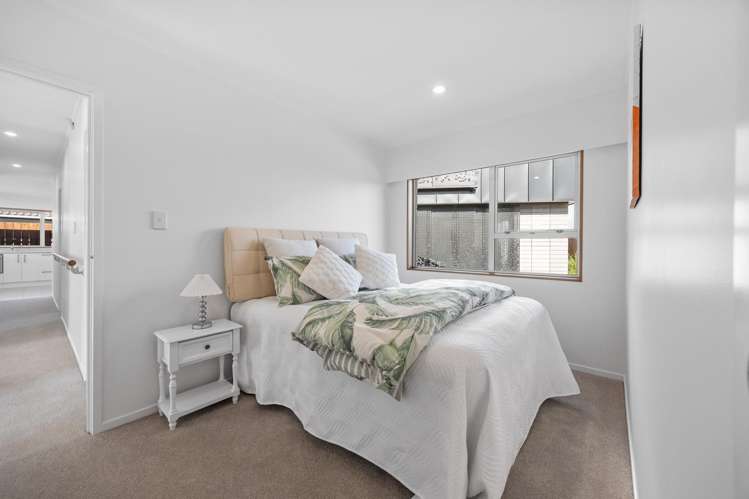 16 & 16A Maugham Drive Bucklands Beach_13