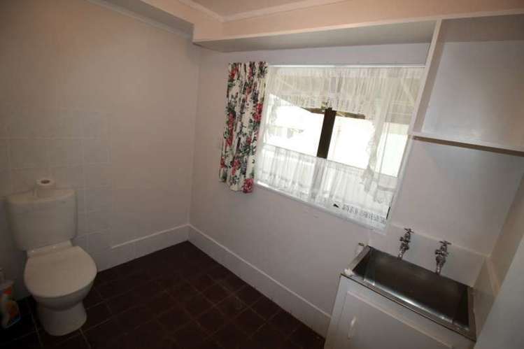 1/20 Karamu Street Taupo_8