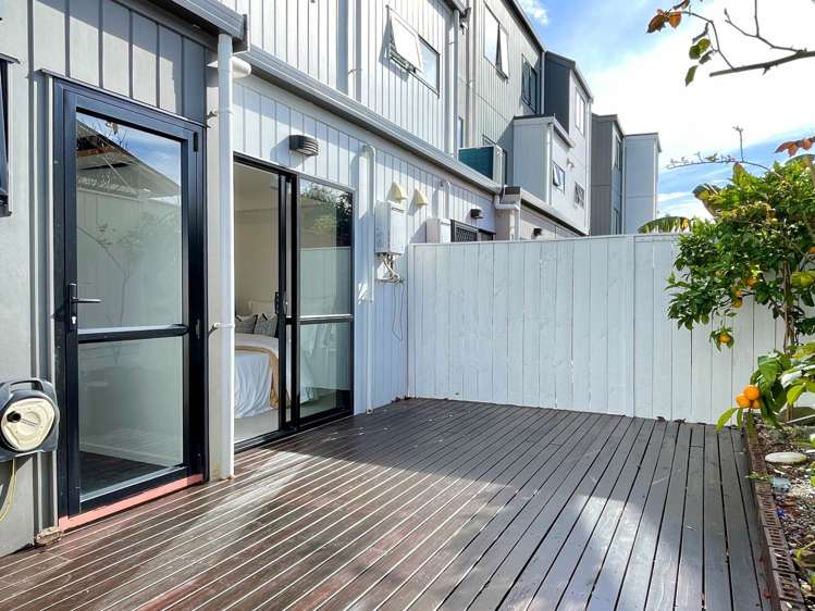 3B Hemsway Place Sunnyhills_30