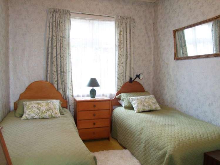 62 Elderlee Street Milton_9