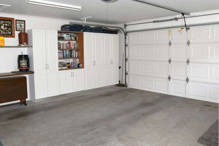 2 Flora Place Wattle Downs_12