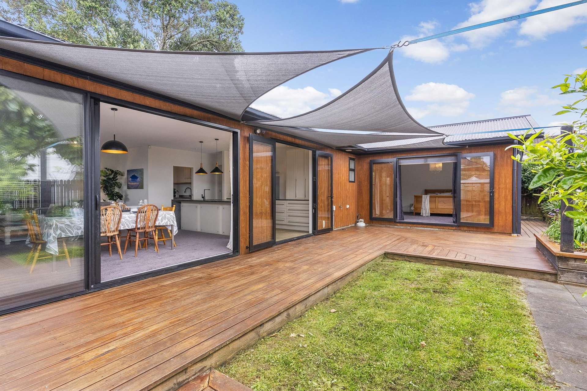 2/10 Etherton Drive Weymouth_0