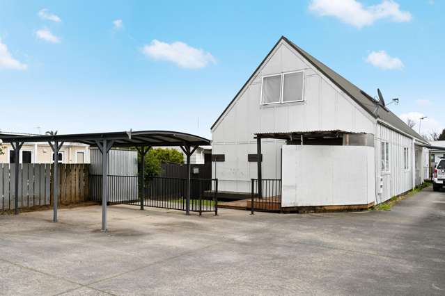 Spacious, Sunny – No Body Corp Fees, Urgent Sale!