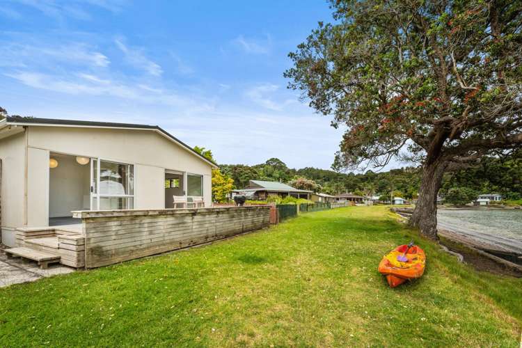 3 Foster Avenue Huia_7