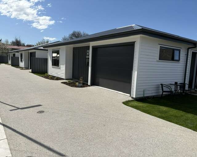 BRAND NEW TOWNHOUSE