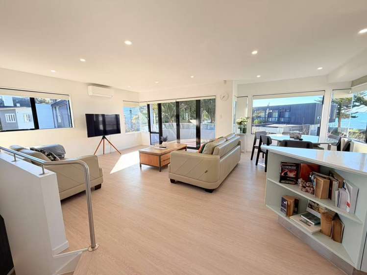 2/4 Rogers Avenue Eastern Beach_1