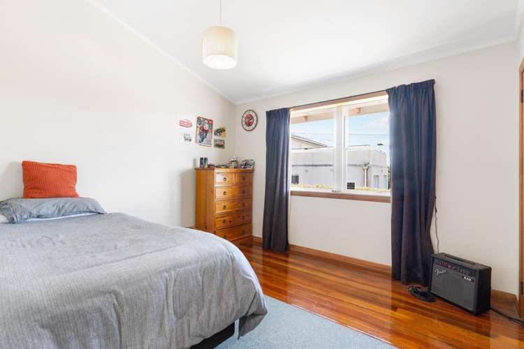 52B Tirimoana Road Te Atatu South_15