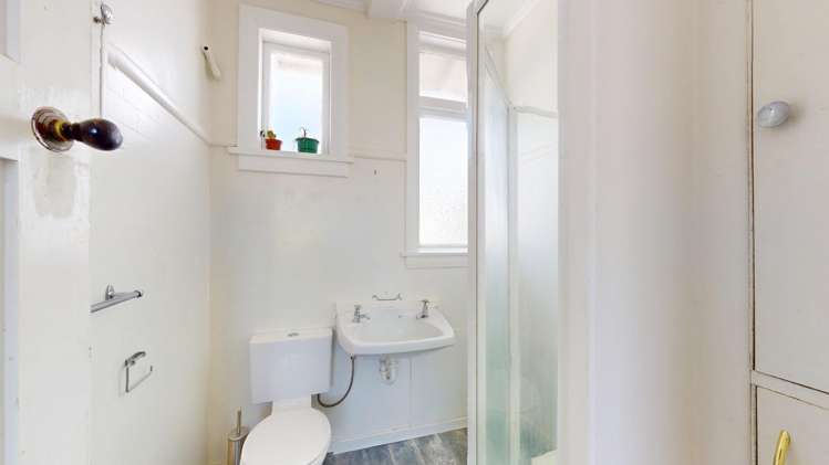 53B&C Roxburgh Street 1314_7