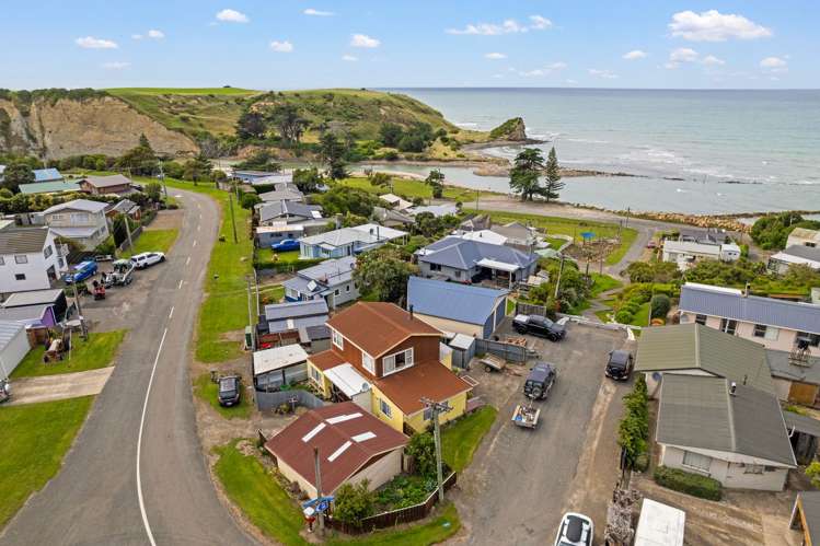 2 Campbell Terrace Motunau_4