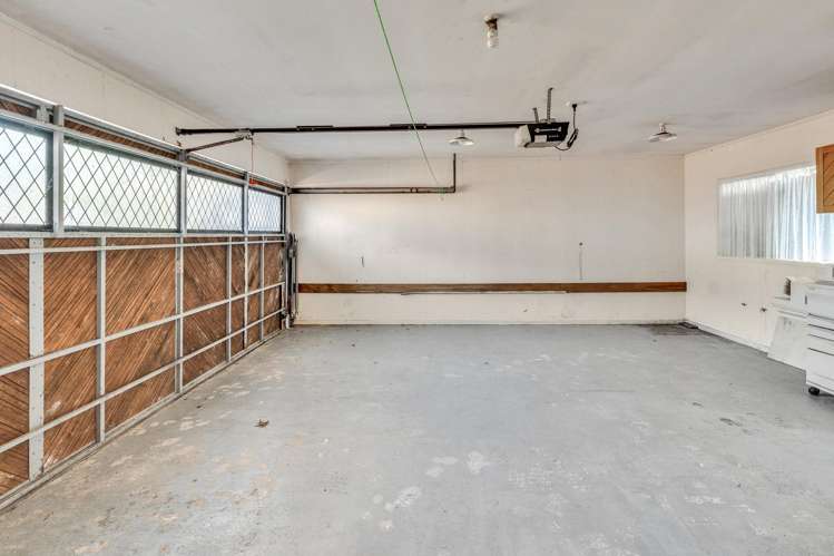 31a The Esplanade Eastern Beach_15