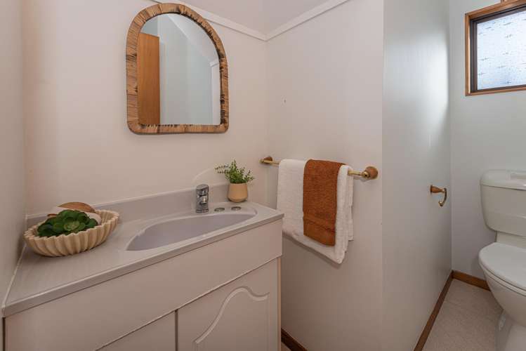 1A Augusta Place Te Kamo_8