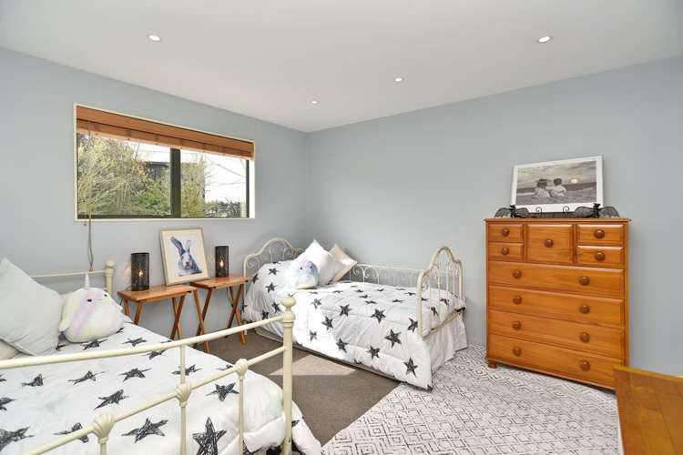 2585 South Eyre Road West Eyreton_11