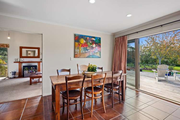 19 Valley Road Waitoki_10