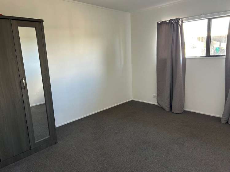 3/220 Riverhead Road Kumeu_11