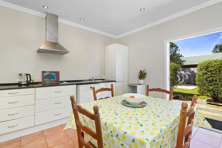 6 Franklyn Road Tawa_9