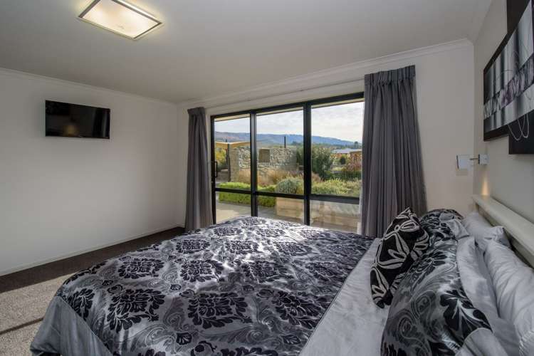 4 Riesling Way Cromwell_16