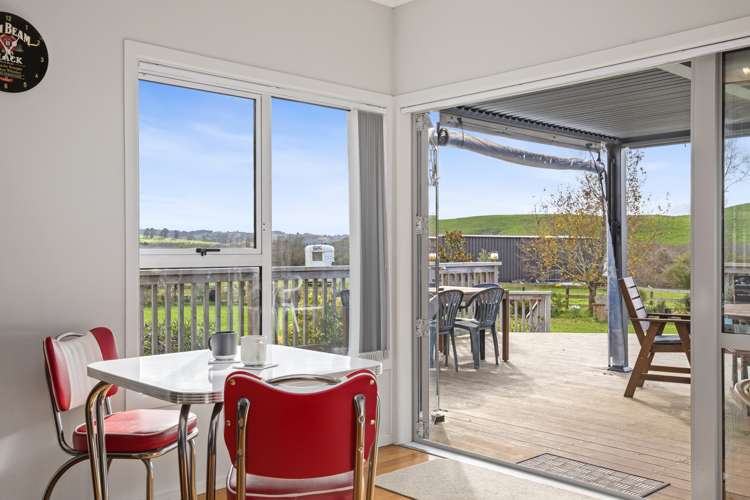 1044 Churchill Road Pukekawa_10