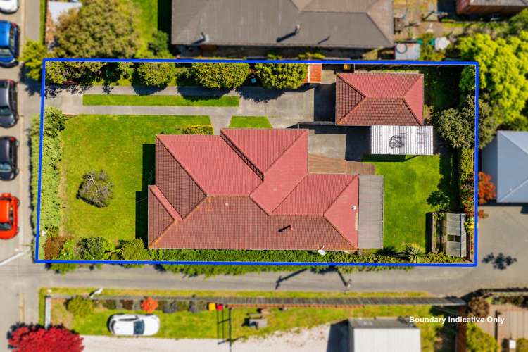 76 Sylvan Street Hillmorton_19