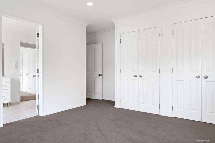 10 Alta Terrace Flat Bush_10