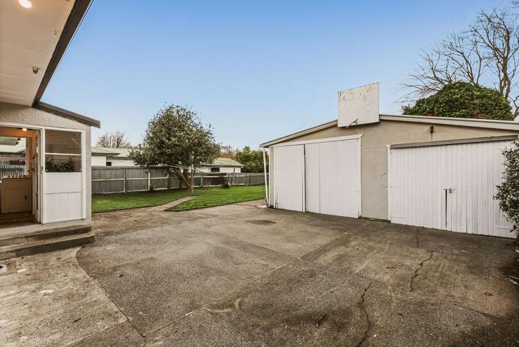 809 Maitland Crescent Mayfair_18