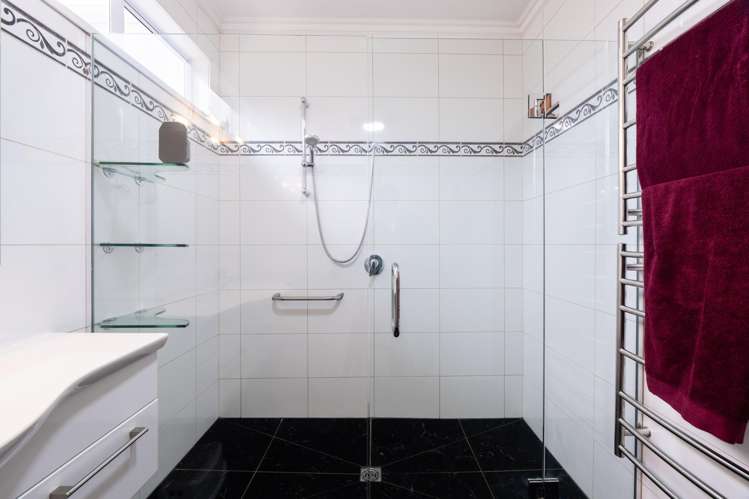 24 Bates Street Riverton_13