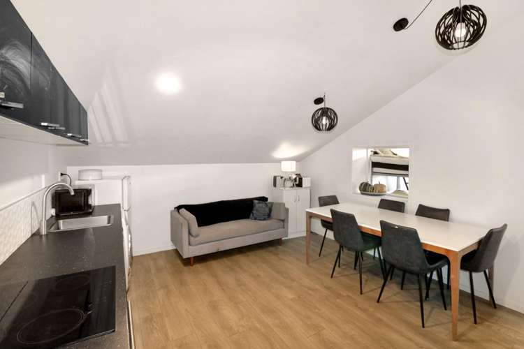 13/14 Alpha Street Te Aro_10