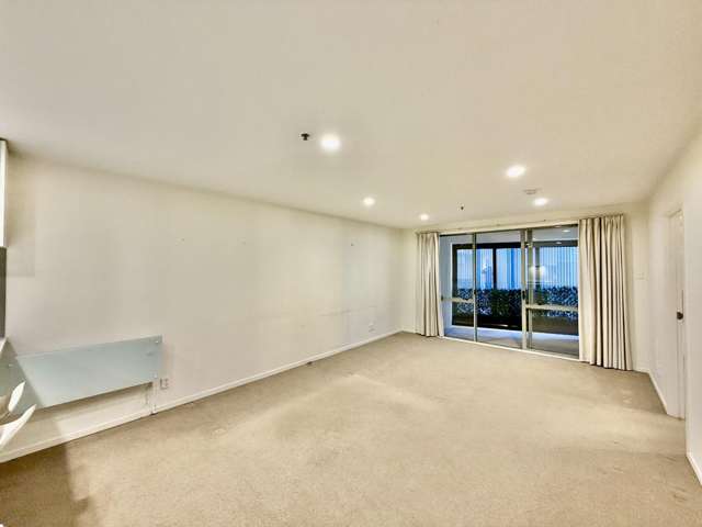 8A/196 Hobson Street 10015_3