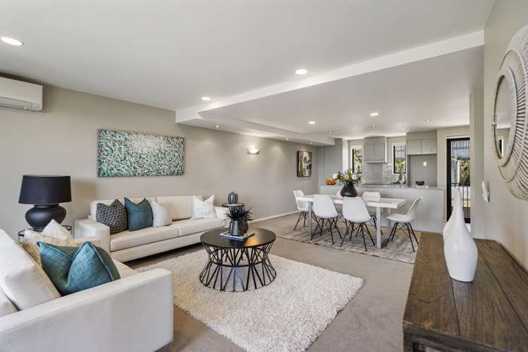 A204/525 East Coast Road Browns Bay_9