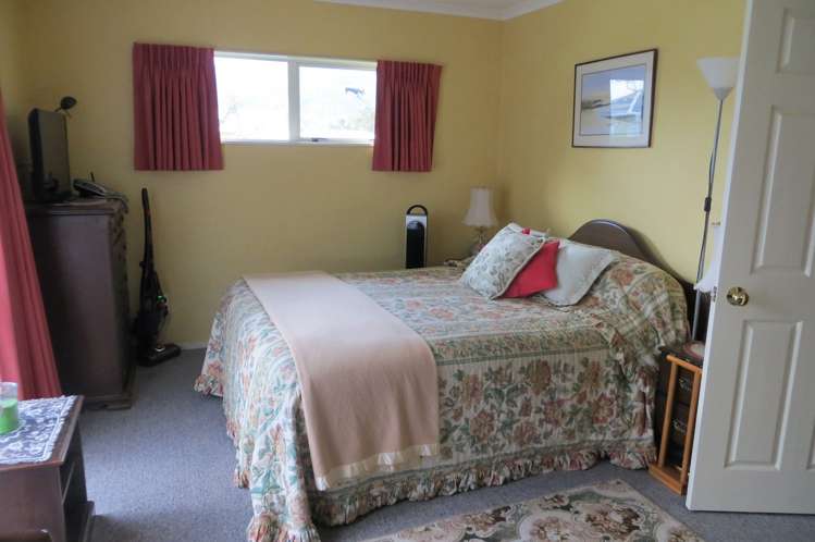 2 Follis Street Te Aroha_14