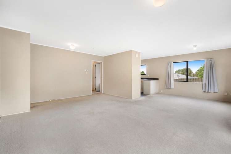 2/78 Mountain Road Mangere Bridge_4