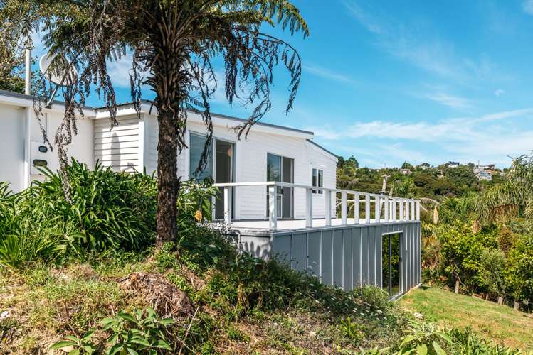 19 Victoria Road Onetangi_16