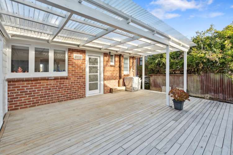 131 White Swan Road Mt Roskill_23