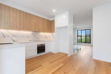 13/32 Karori Crescent_3