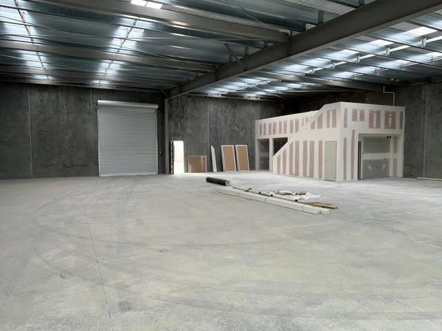 6/1 Lake Bryndwr Lane Burnside_4