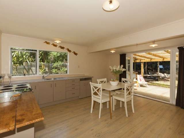 44 Ocean Road Paekakariki_3