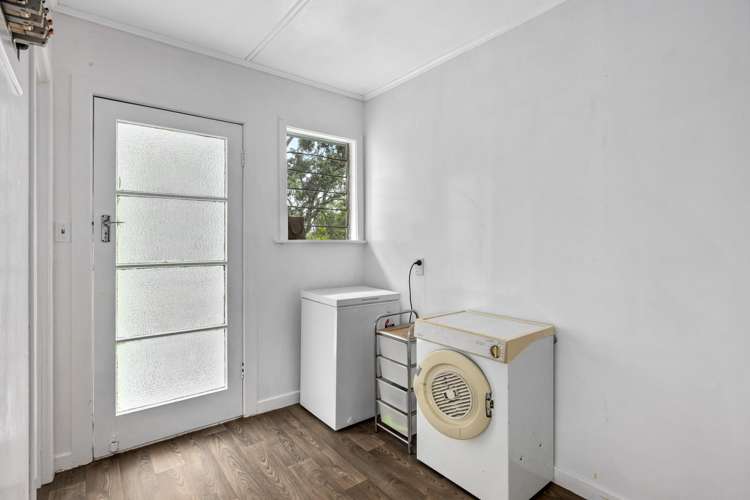 433 Pah Hill Road Wharehine_20