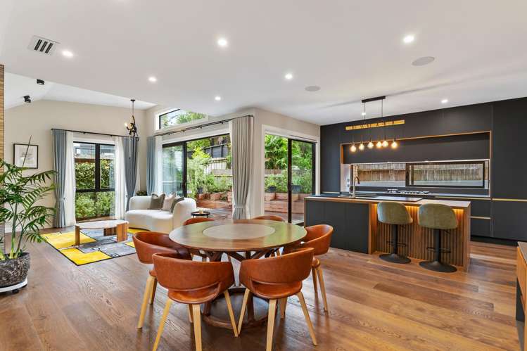 20c Beach Road Castor Bay_2