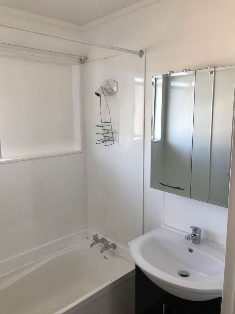 3/79 West Coast Road Glen Eden_9