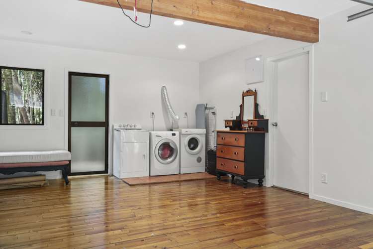 134 Woodlands Park Road Titirangi_13