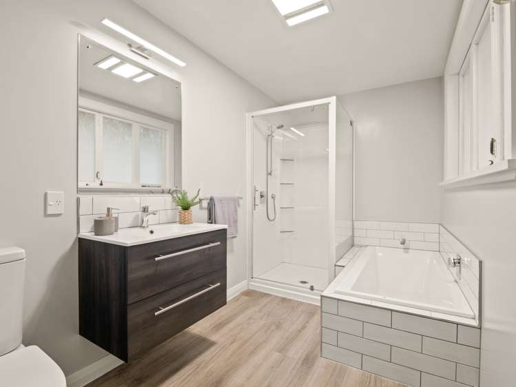 84 Playfair Street Caversham_14