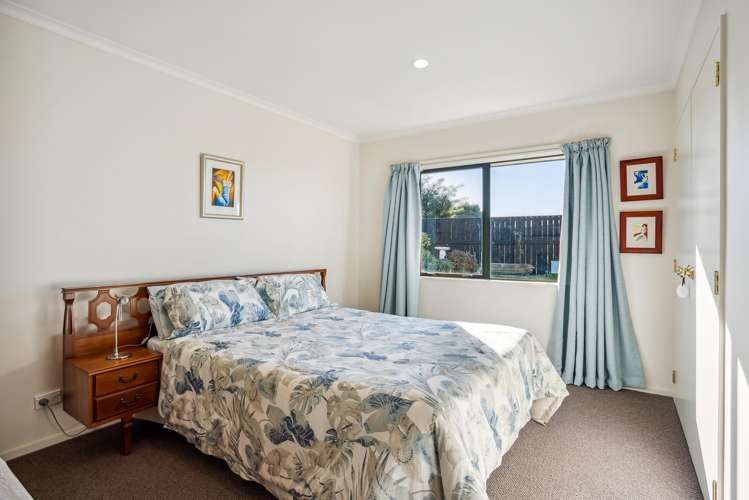 146 Guildford Drive Paraparaumu Beach_13