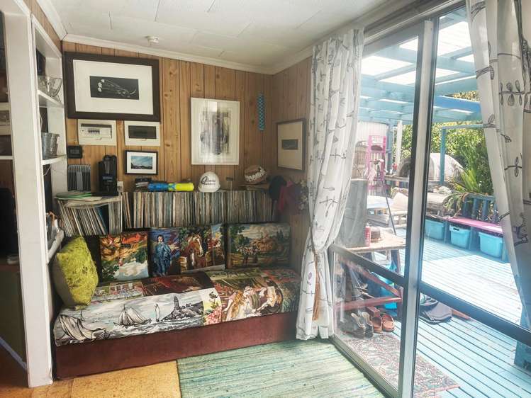 5 Askew Avenue Rakino Island_7