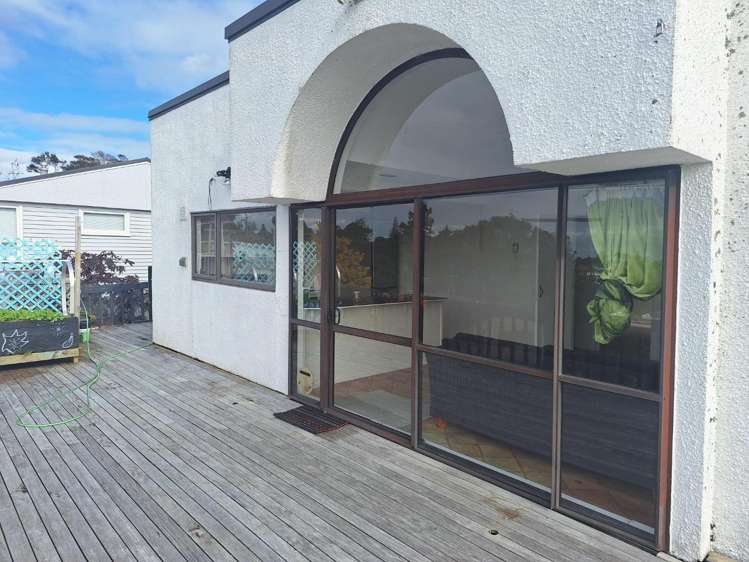 155 Glengarry Road Glen Eden_6