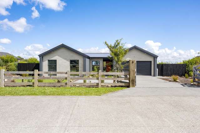 A Touch of Country, Minutes from Everything