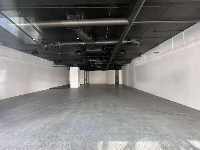 Shop 2 and 3/1-7 The Strand Takapuna_4