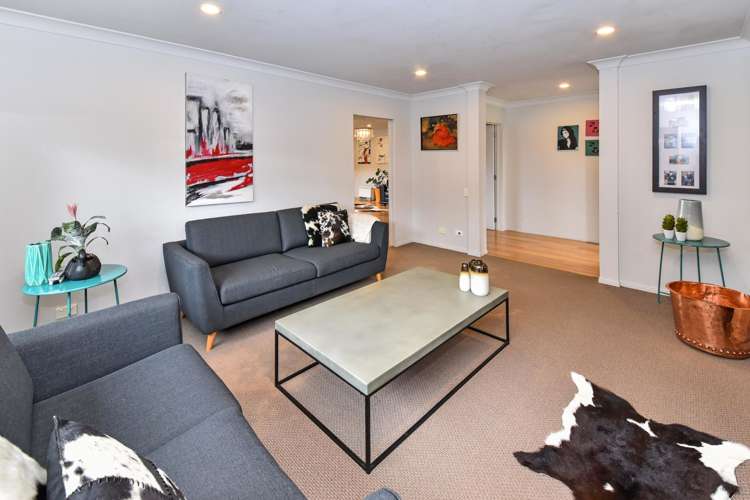 42 Stranraer Crescent Wattle Downs_9